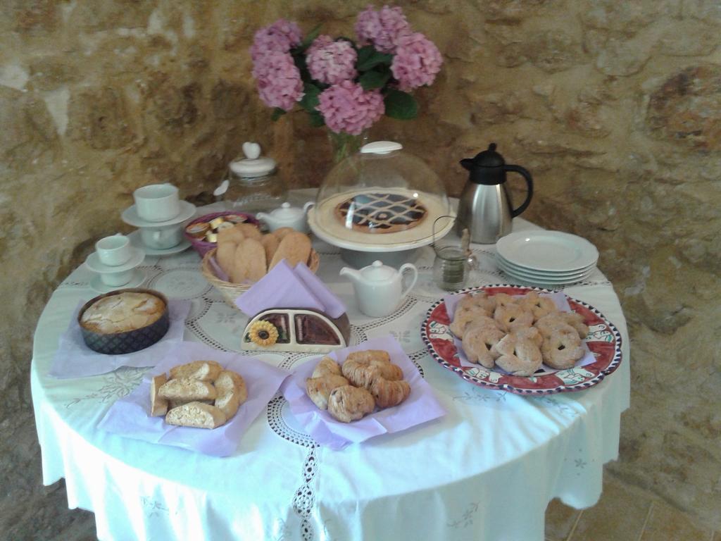 Sonnino Agriturismo Casale Re מראה חיצוני תמונה